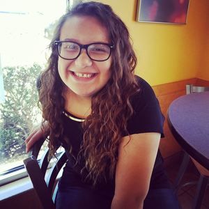 Meet your Posher, Esperanza